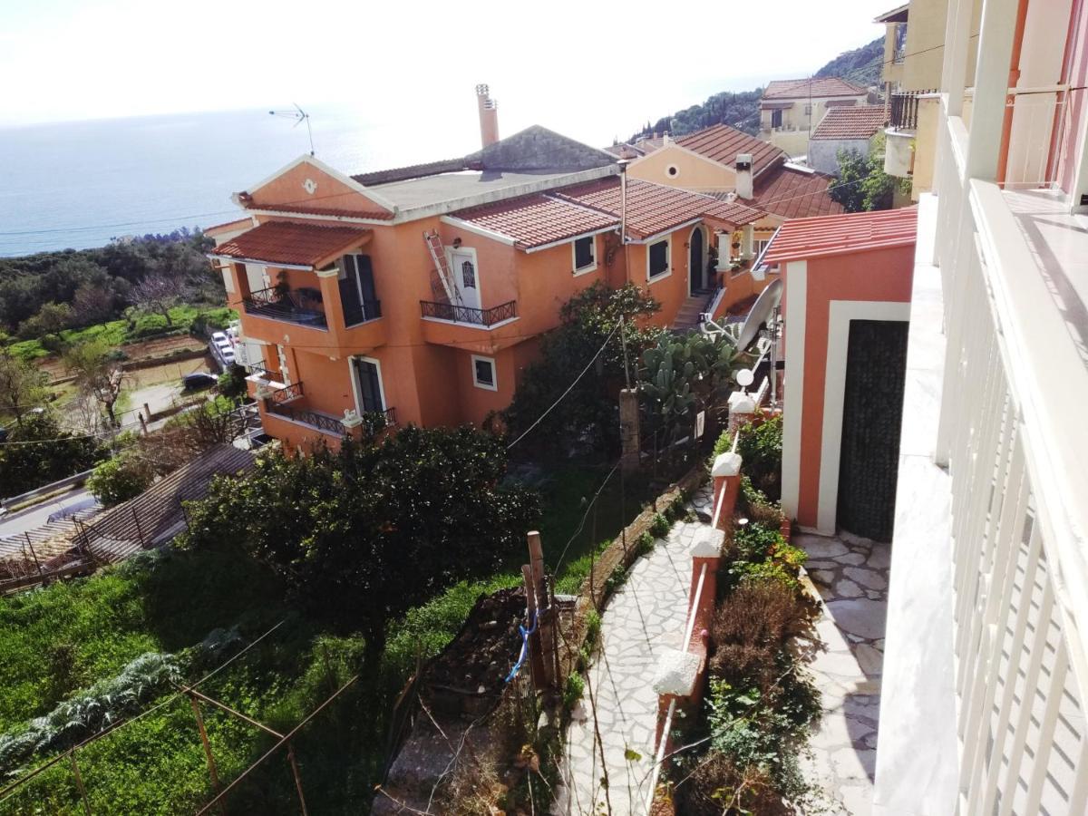 Traditional Panoramic Sea View House Lákones Exteriér fotografie